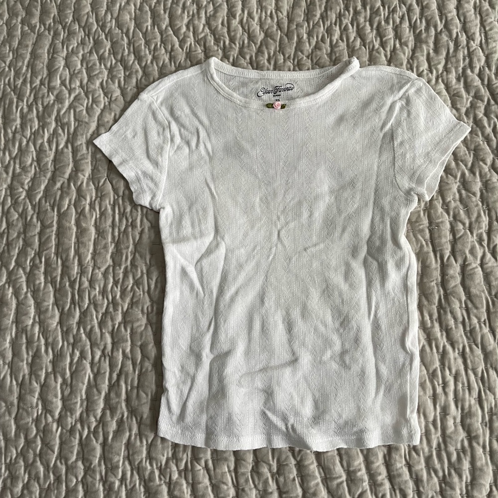 Girls White Short Sleeve Tee with rose accent